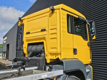 TGS 35.460 8x4-4 BL / VDL 30T HOOKLIFT